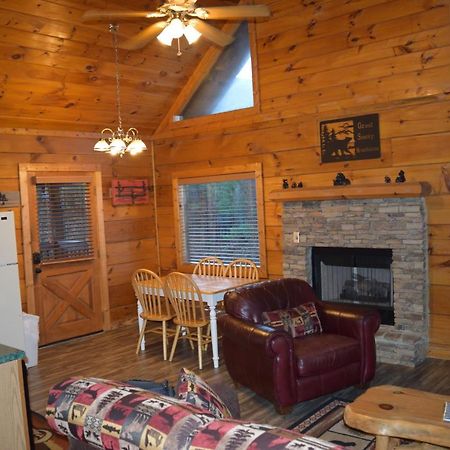 Paradise Point Pigeon Forge Esterno foto